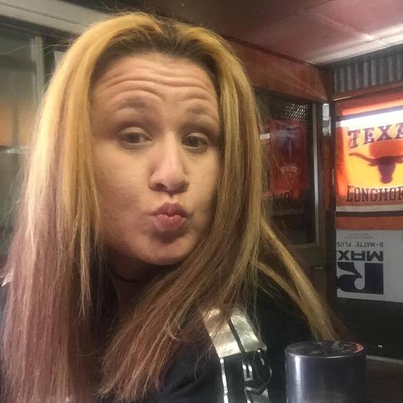 Meet your Posher, Mollie - Picture 1 of 1